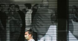 SC tem recomendação para volta do uso de máscara ao ar livre após mais de 100 mil novos casos de Covid em 1 mês